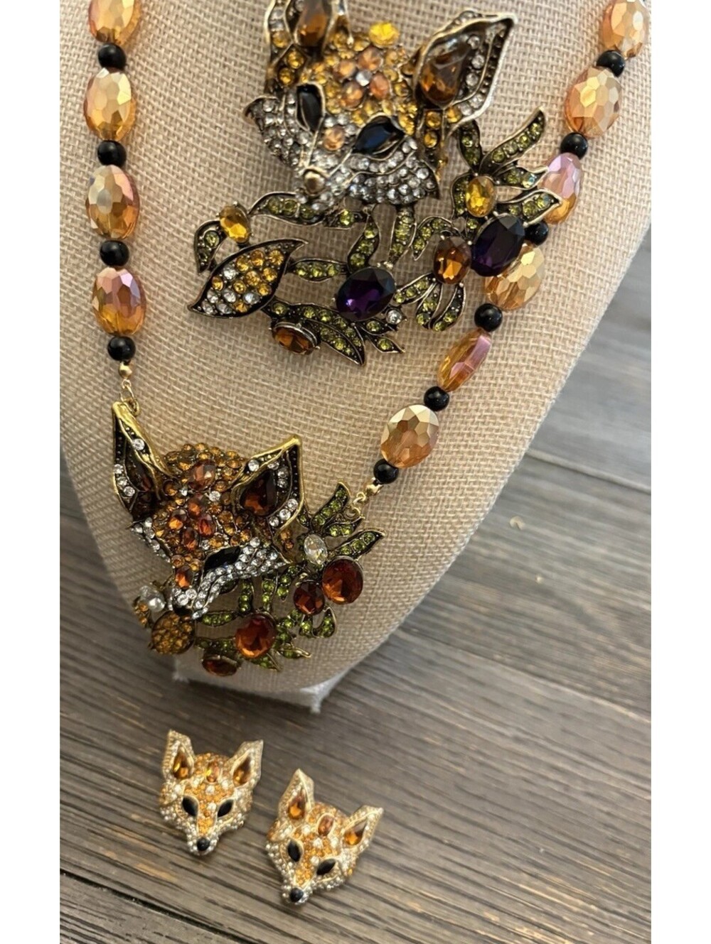 Beautiful Fox Pavé earrings. necklace and brooch set